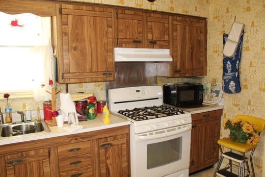 Kitchen before staging